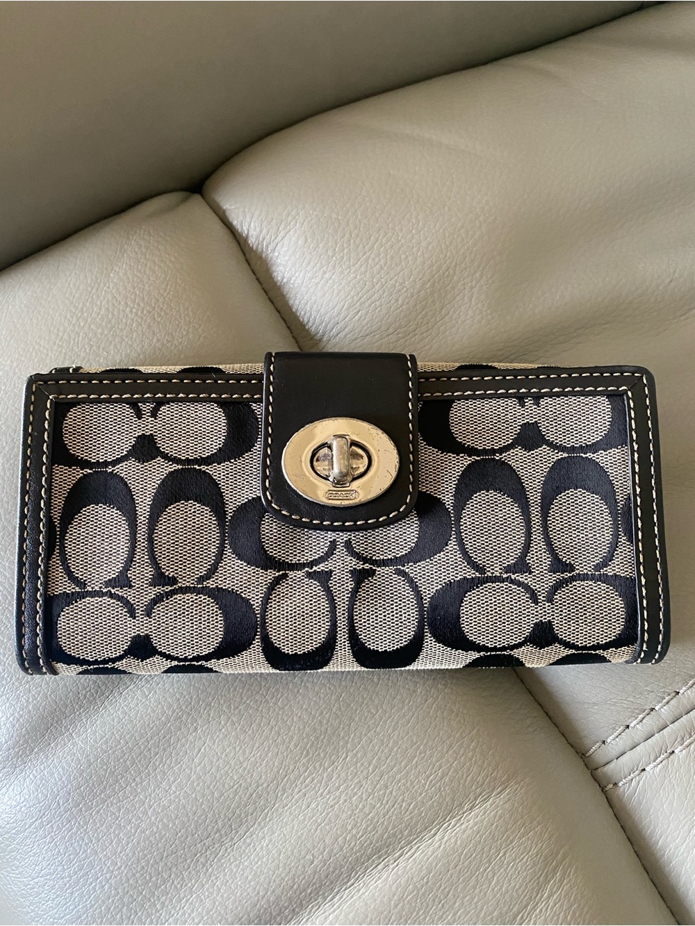 Coach Signature Canvas Turnlock Wallet in Black and Gray